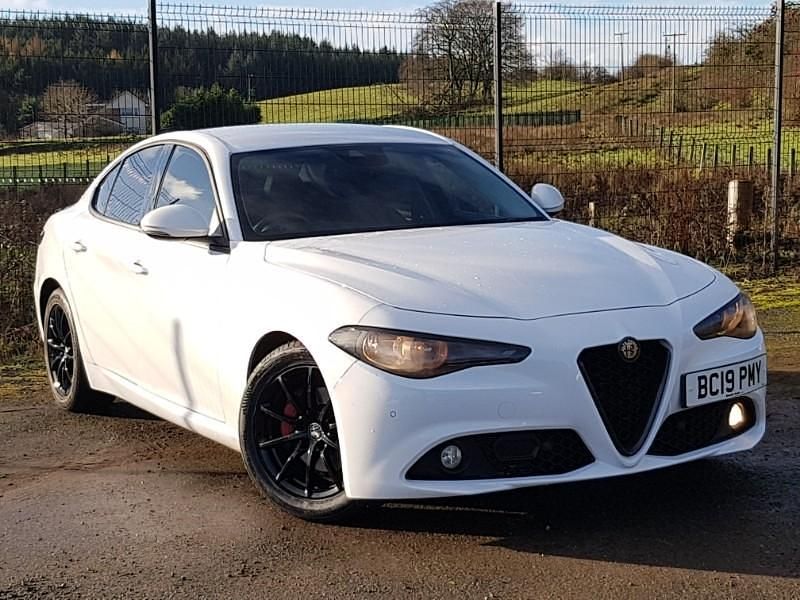 White Used 2019 Alfa Romeo Giulia Super Sedan | £13,998 (Fair price) - Image 1/4