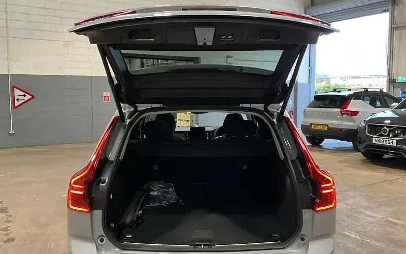New Volvo XC60 Ultra 455 HP (334 kW) 2026 Grey SUV