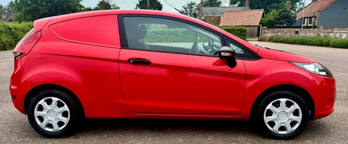 Used Ford Fiesta 2012 Red Van