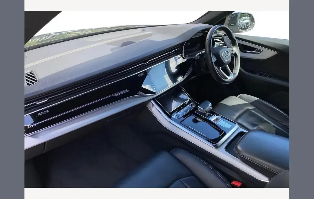 Used Audi Q8 S-Line 286 HP (210 kW) 2020 Audi exclusive SUV