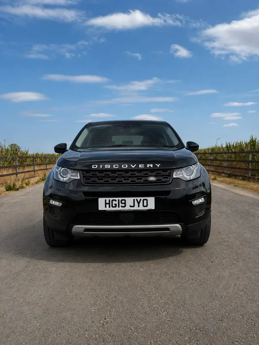 Used Land Rover Discovery Sport HSE 180 HP (132 kW) 2019 Black SUV