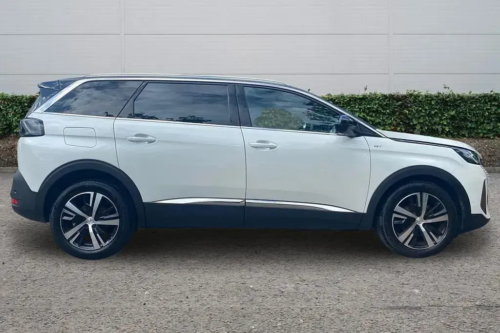 Used Peugeot 5008 GTi 2022 White SUV