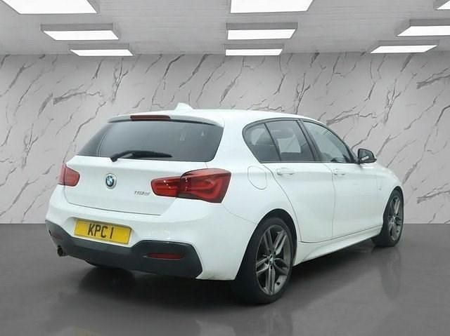 Used BMW 118 M Sport 150 HP (110 kW) 2017 White Hatchback
