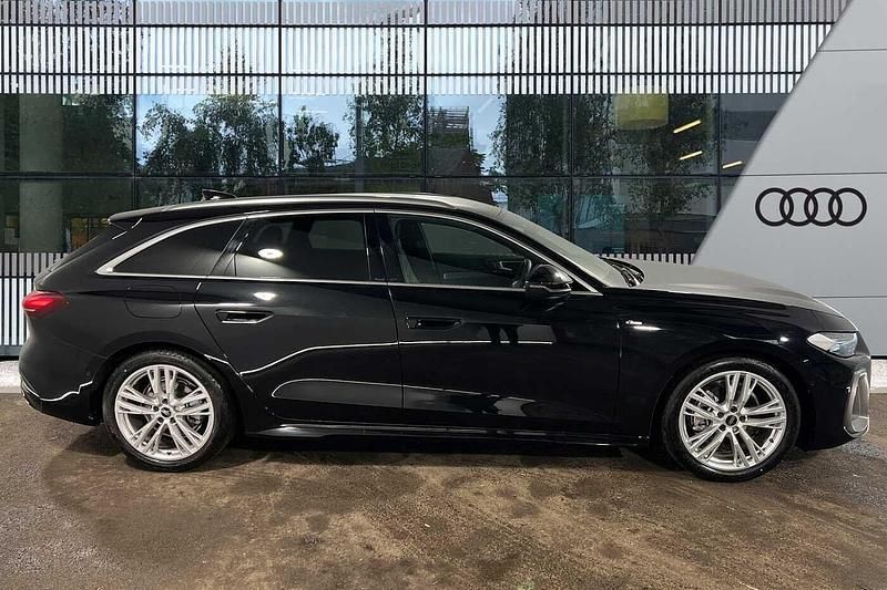 New Audi A5 S-Line 150 HP (110 kW) 2025 Black Estate