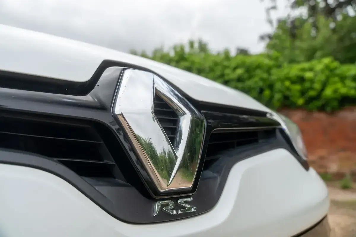 Used Renault Mégane Coupé Trophy 275 HP (202 kW) 2014 White Coupe