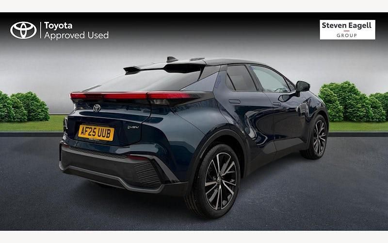 Used Toyota C-HR 140 HP (102 kW) 2026 SUV