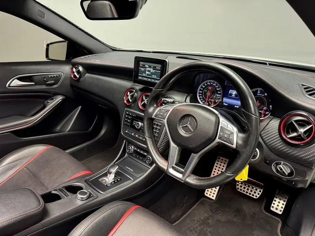 Used Mercedes A45 AMG AMG 360 HP (264 kW) 2015 White Hatchback