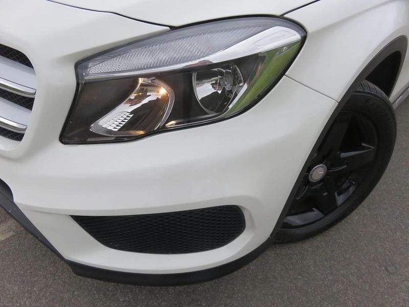 Used Mercedes GLA200 AMG line 2016 White SUV