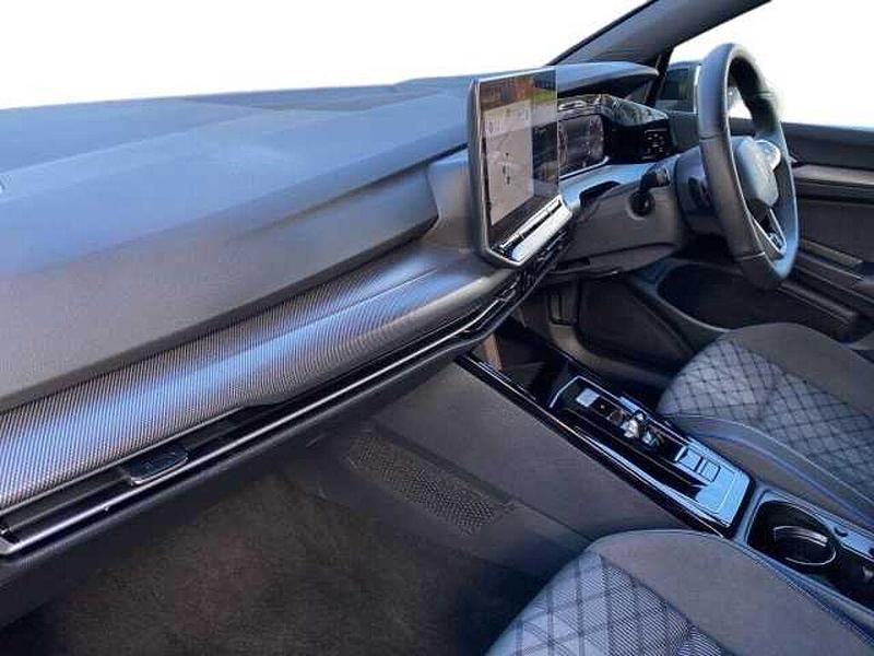 Used VW Golf VIII 150 HP (110 kW) 2025