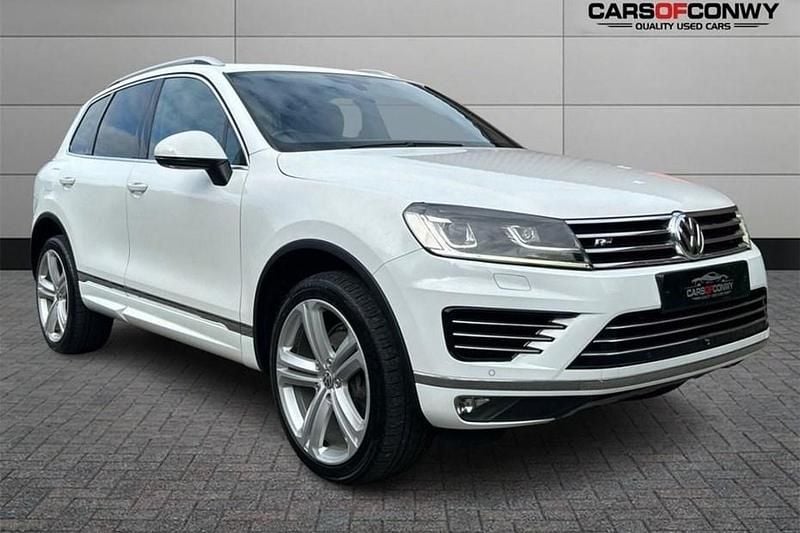 White Used 2016 VW Touareg R-line Plus SUV | £18,995 (Expensive) - Image 1/1