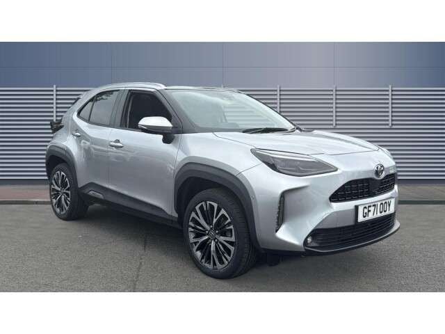 Silver Used 2022 Toyota Yaris Cross SUV | £21,550 (Fair price) - Image 1/4