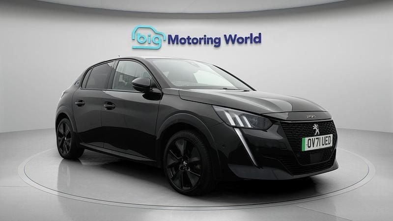 Used Peugeot e-208 Premium 100 kW (136 HP) 2022 Black Hatchback