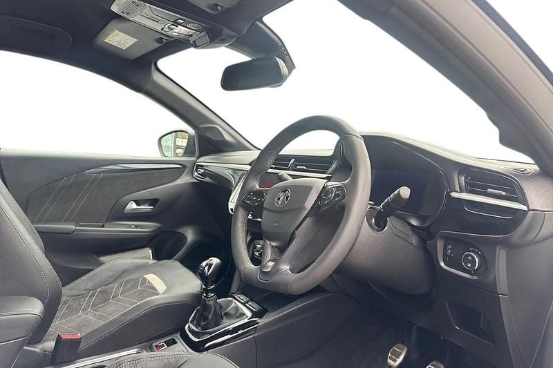 Used Vauxhall Corsa Ultimate 100 HP (73 kW) 2024 White Hatchback
