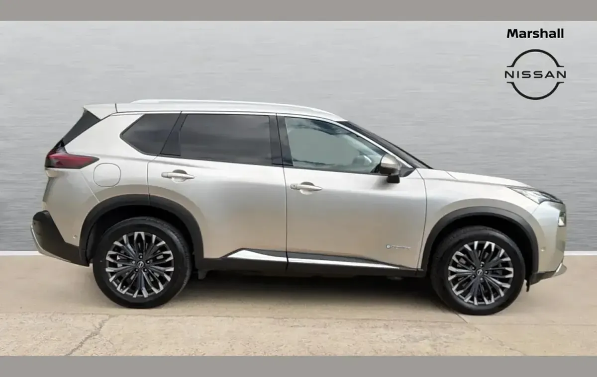 Used Nissan X-Trail Tekna+ 210 HP (154 kW) 2024 Silver SUV