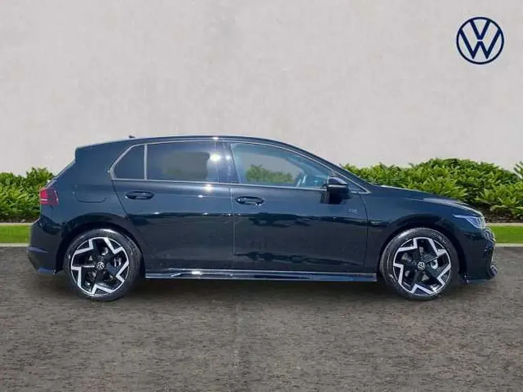 Used VW Golf VIII 150 HP (110 kW) 2026