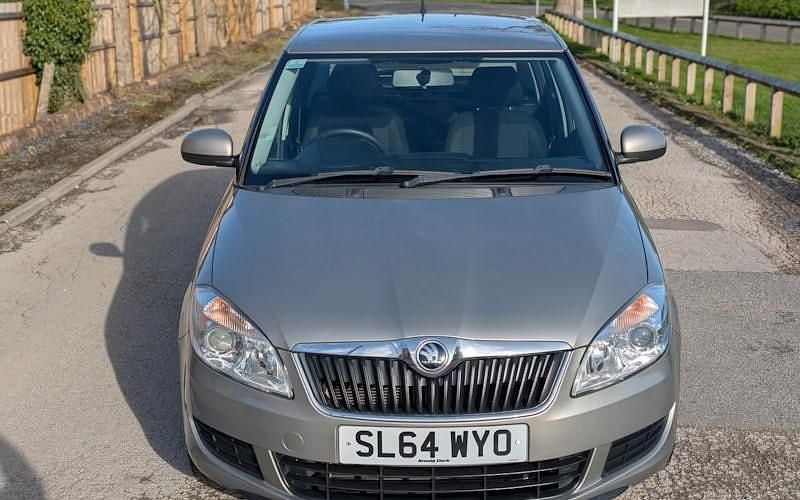 Used Skoda Fabia SE 69 HP (50 kW) 2014 Beige Hatchback