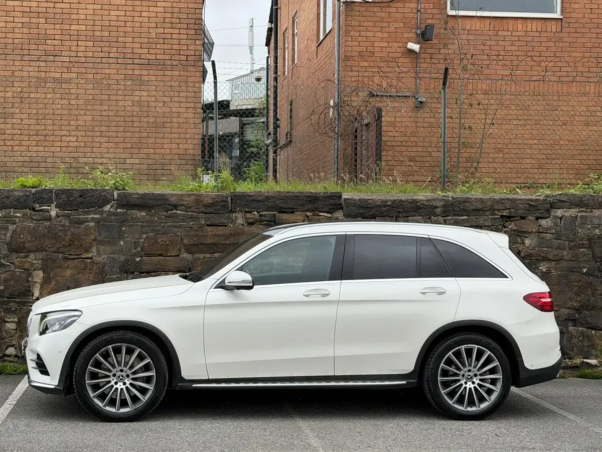 Used Mercedes GLC350 AMG line 2017 White SUV