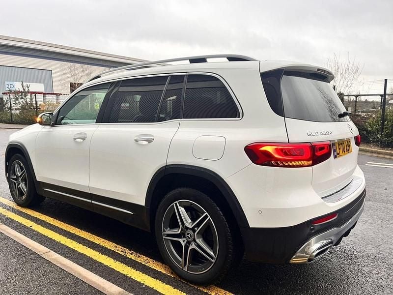 Used Mercedes GLB220 AMG line 190 HP (139 kW) 2021 White SUV