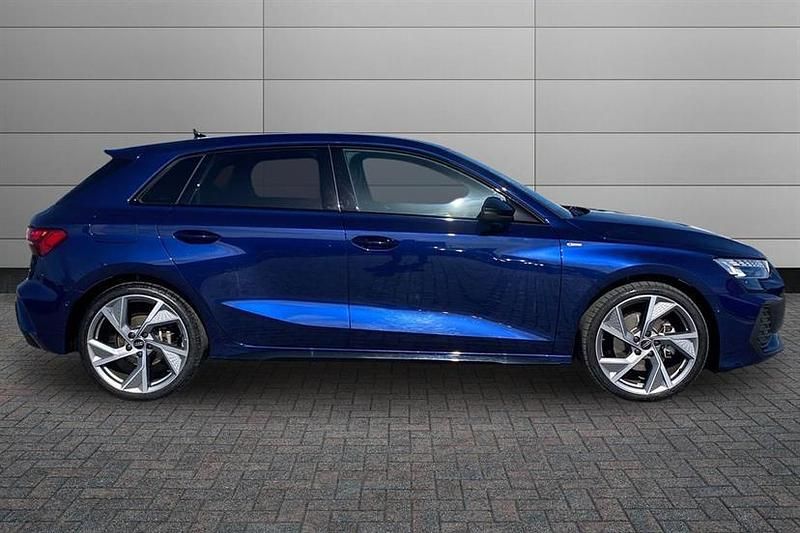 Used Audi A3 Black Edition 150 HP (110 kW) 2025 Blue Hatchback