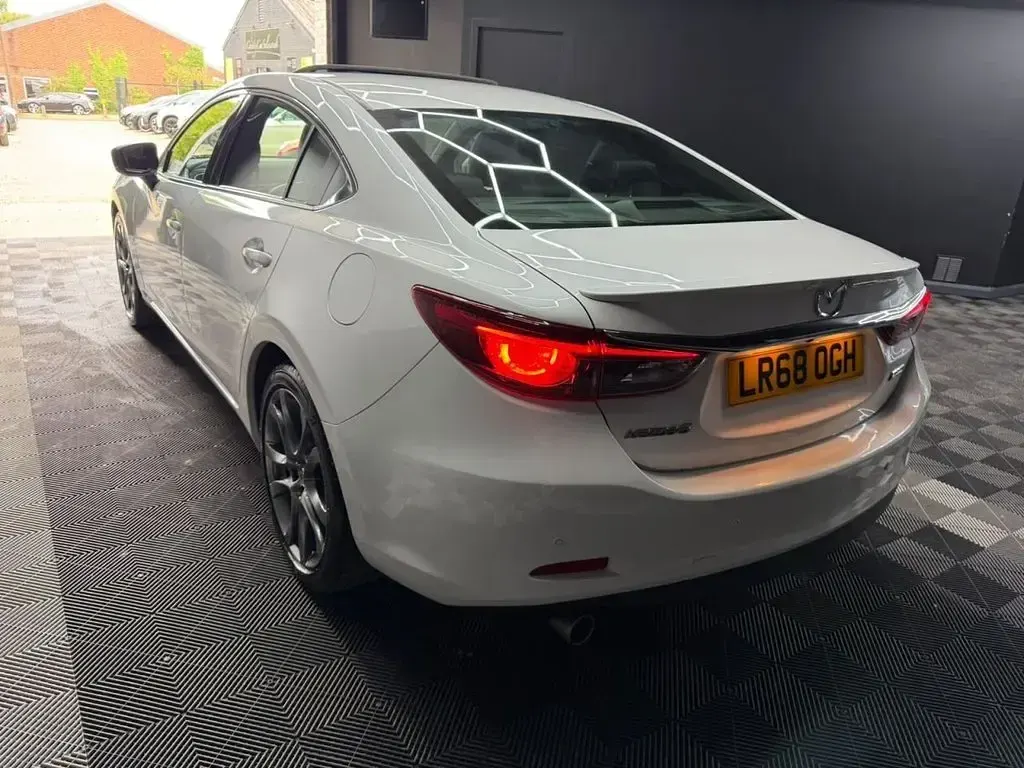 Used Mazda 6 Inclusive 194 HP (142 kW) 2018 White Sedan