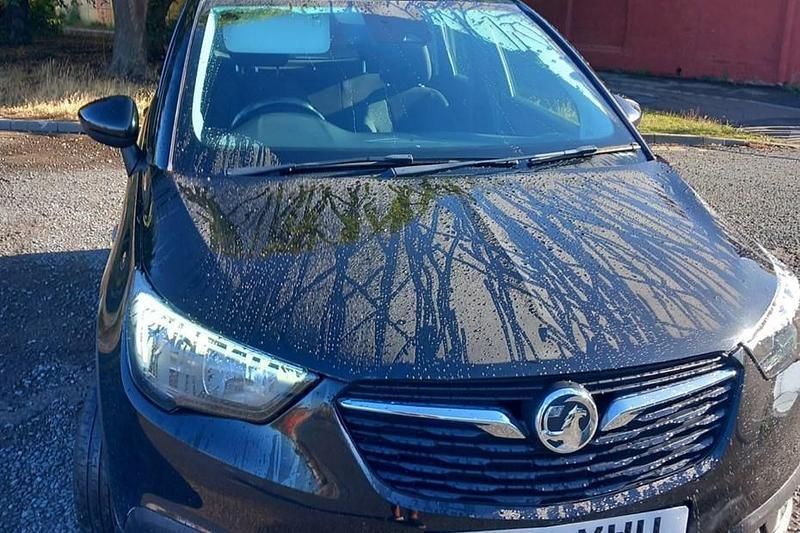 Used Vauxhall Crossland X 81 HP (59 kW) 2018 Black SUV