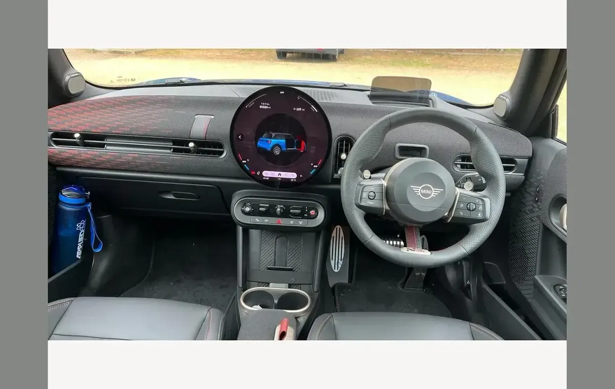Used Mini John Cooper Works 228 HP (167 kW) 2026 Blue Hatchback