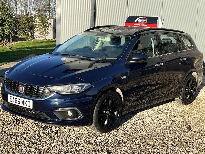 Used Fiat Tipo Lounge 120 HP (88 kW) 2016 Blue Estate