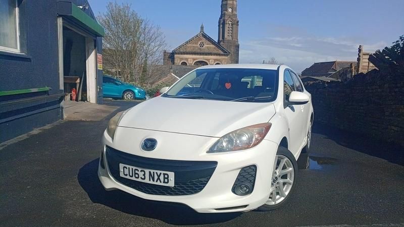 Begagnad Mazda 3 105 HK (77 kW) 2013 Vit Halvkombi