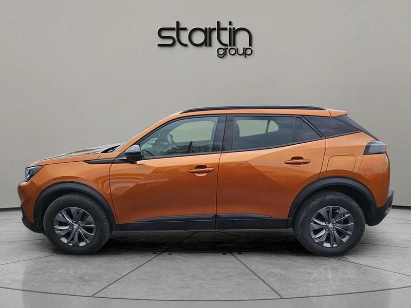 Second-hand Peugeot 2008 Active+ 100 CP (73 kW) 2023 Portocaliu SUV