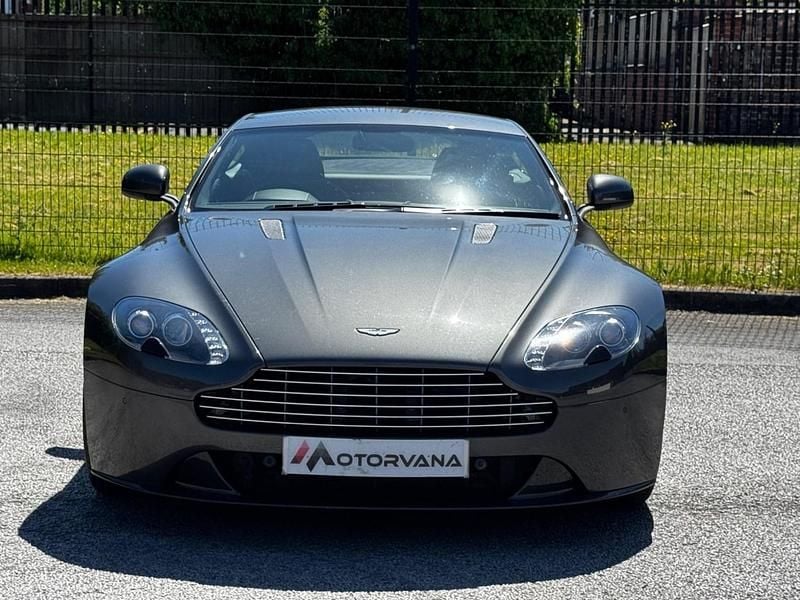 Used Aston Martin Vantage 420 HP (308 kW) 2012 Silver Coupe