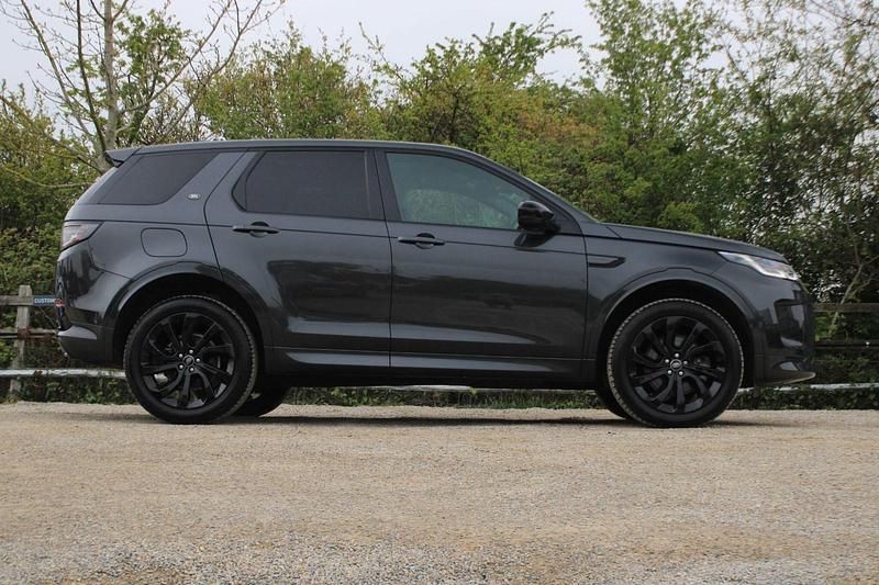 Second-hand Land Rover Discovery Sport SE Dynamic 204 CP (150 kW) 2022 Gri SUV