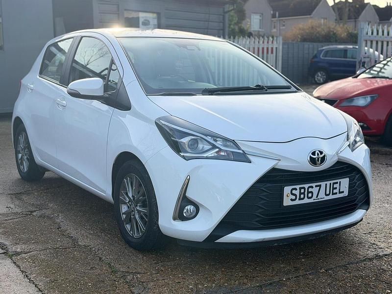 Used Toyota Yaris 2018 White Hatchback