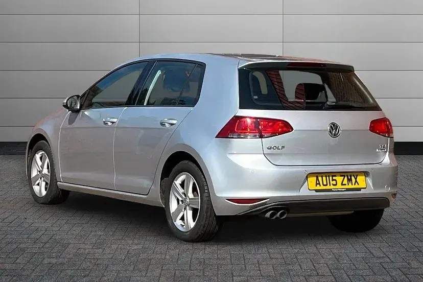 Used VW Golf VII Match 120 HP (88 kW) 2015 Reflex silver Hatchback