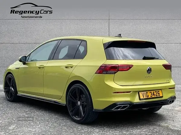 Used VW Golf VIII R-line 148 HP (108 kW) 2021 Yellow Hatchback