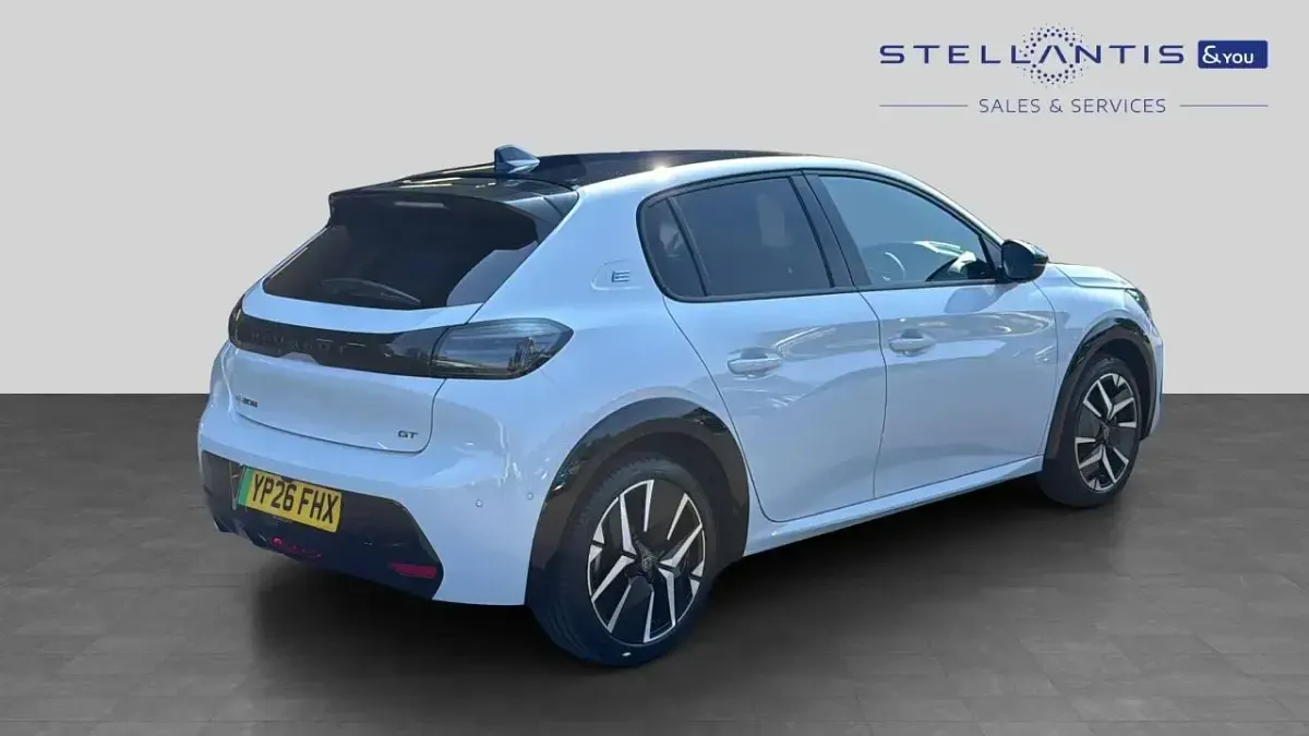 New Peugeot e-208 Premium 113 kW (154 HP) 2026 White Hatchback