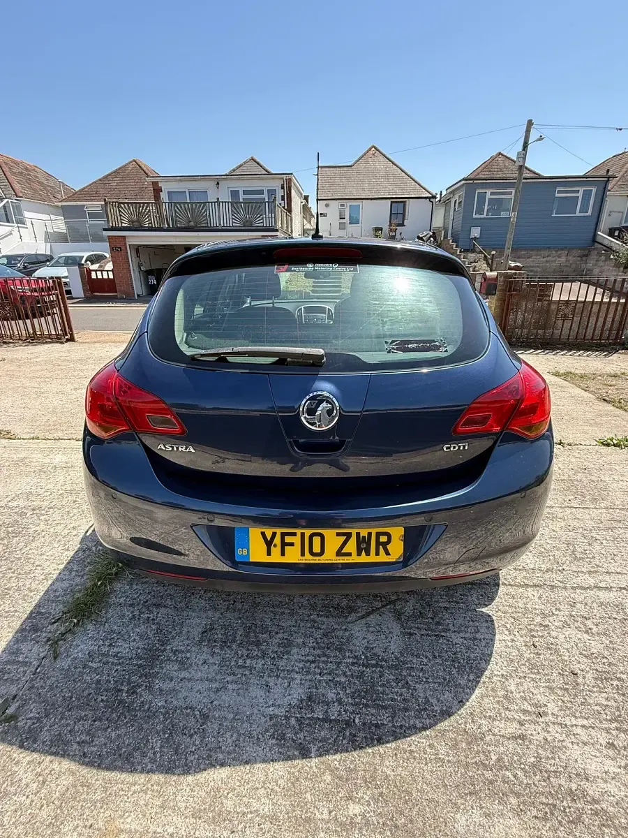Used Vauxhall Astra 2010 Blue Hatchback