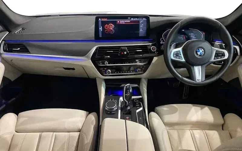 Used BMW 520 M Sport 190 HP (139 kW) 2020 Blue Sedan