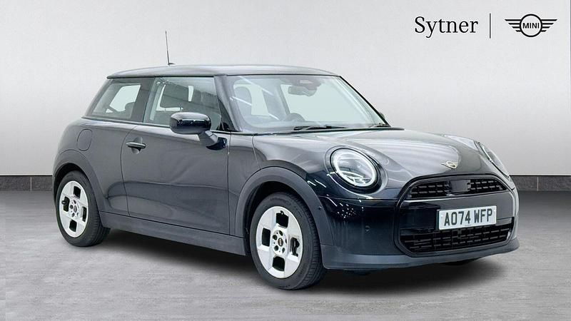 Black Used 2024 Mini Cooper Hatch Hatchback | £20,750 (Super price) - Image 1/4