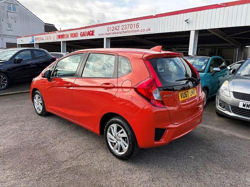 Used Honda Jazz SE 102 HP (75 kW) 2017 Orange Hatchback