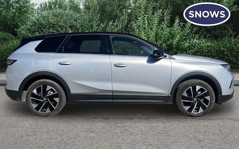 Used Vauxhall Grandland X Ultimate 136 HP (100 kW) 2025 Grey SUV