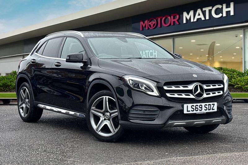 Black Used 2019 Mercedes GLA180 AMG line SUV | £17,495 (Fair price) - Image 1/4