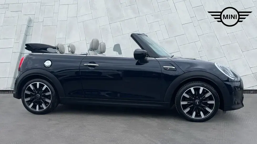 Used Mini Cooper S Cabriolet Exclusive 176 HP (129 kW) 2022 Black Cabriolet