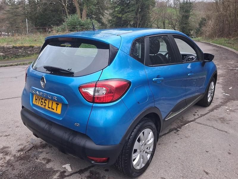 Usado Renault Captur Expression+ 90 HP (66 kW) 2015 Azul SUV