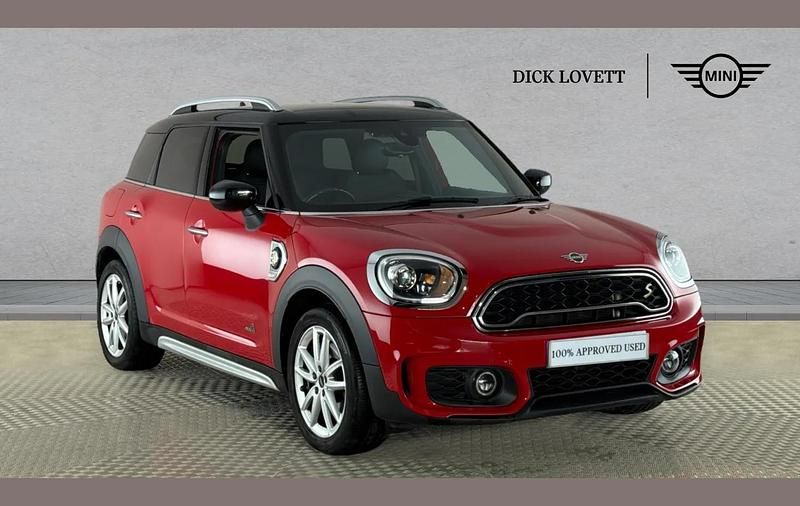 Chili red Used 2020 Mini Cooper S Countryman Sport SUV | £18,555 (Fair price) - Image 1/4