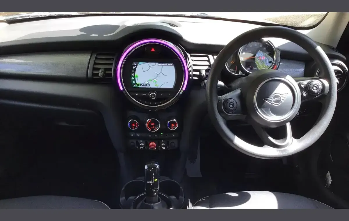 Used Mini Cooper Classic 136 HP (100 kW) 2019 Grey Hatchback