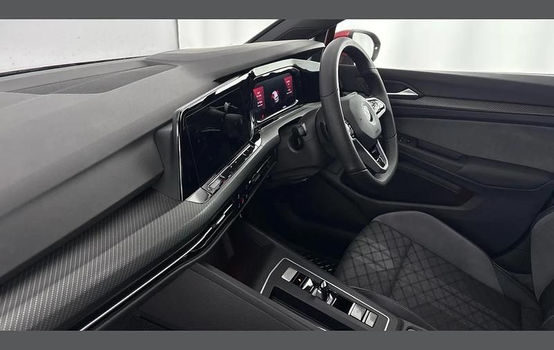 Used VW Golf VIII R-line 147 HP (108 kW) 2021 Red Hatchback