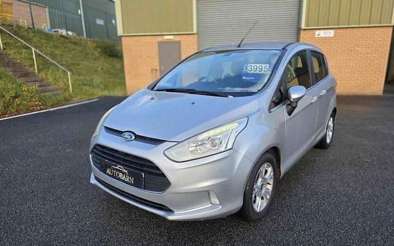 Usado Ford B-MAX Zetec 101 HP (74 kW) 2016 Monovolume