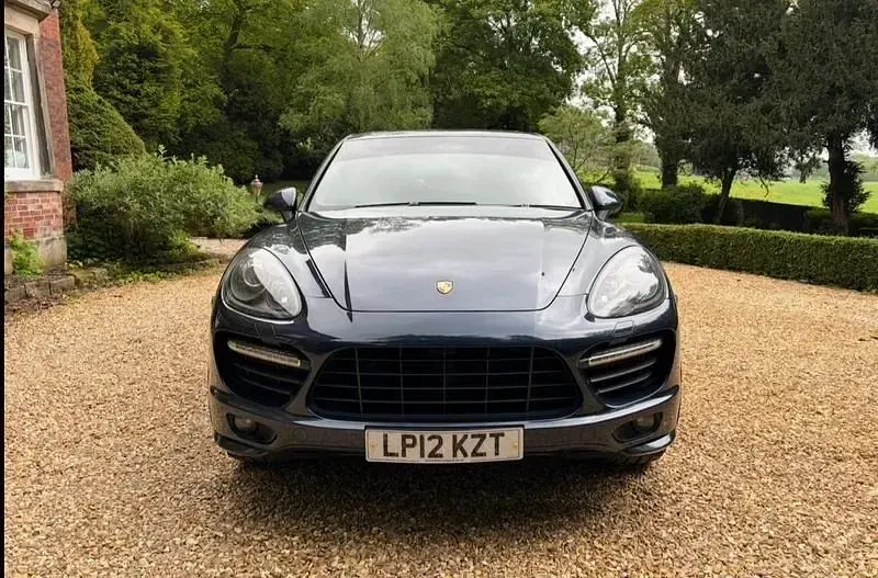 Używany Porsche Cayenne 420 KM (308 kW) 2012 Niebieski SUV