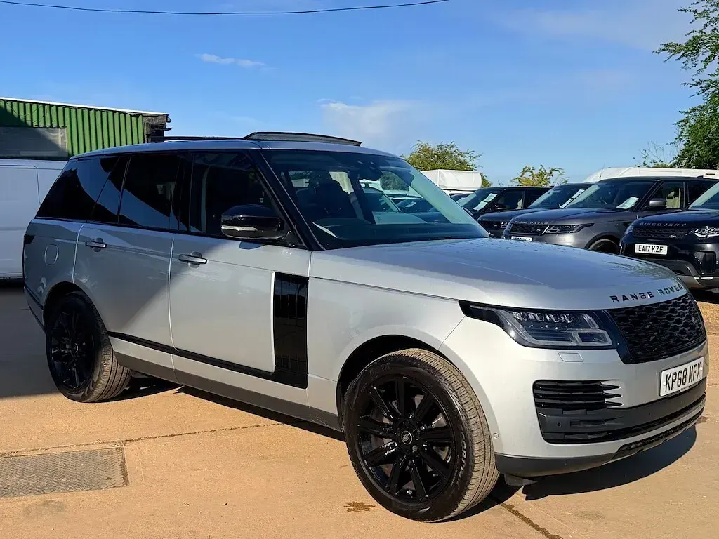 Used Land Rover Range Rover Autobiography 275 HP (202 kW) 2018 Silver SUV