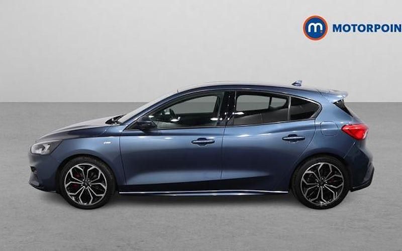 Used Ford Focus ST-Line X 125 HP (91 kW) 2020 Blue Hatchback